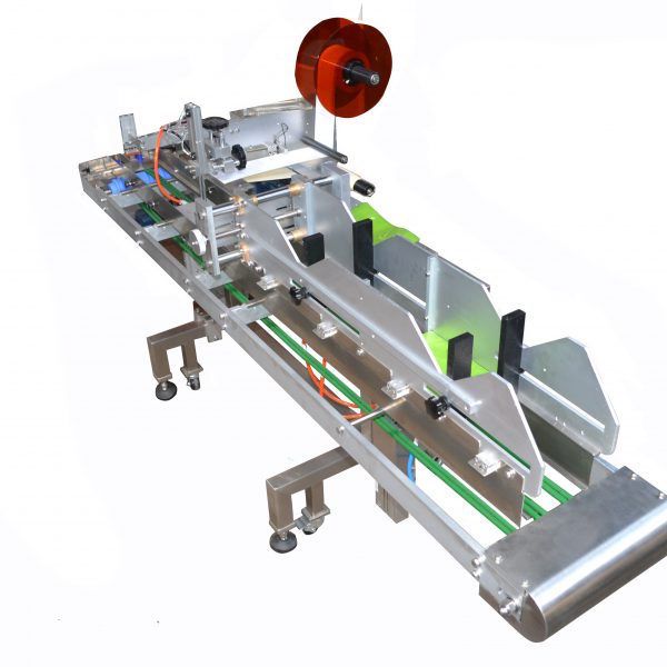 Label applicator